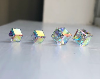 Boucles d'oreilles cube, Boucles d'oreilles montant, Boucles d'oreilles cube de cristal, Oreilles sensibles, Bijoux cube, Boucles d'oreilles en cristal, Boucles d'oreilles cube 3D, Acier inoxydable