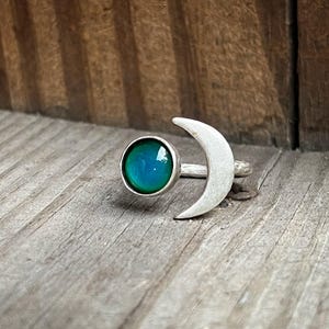 Mood Ring, Silver Mood Ring, Mood Jewelry, Color Changing Jewelry, Moon Ring, Boho Jewelry, Color Changing Ring, Hippie Jewelry