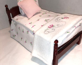 2023-07 "Baby Roses" Dollhouse Bedding