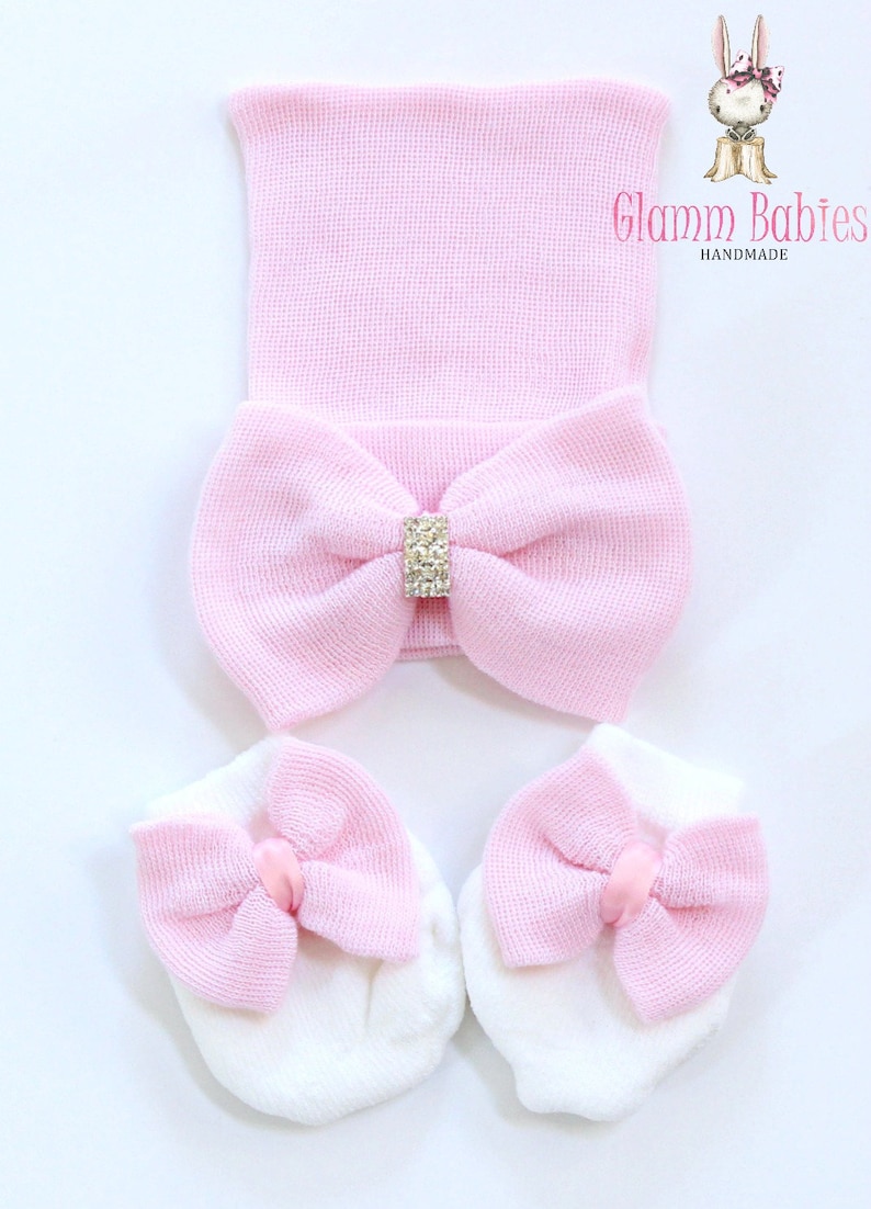 Newborn Hat and mittens socks set . Baby girl. Big Bow newborn Etsy