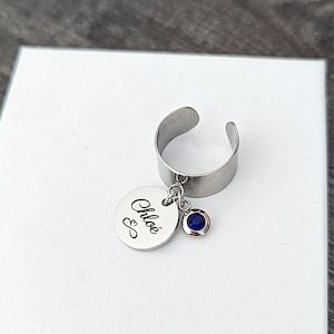 Bague personnalisé médaille à graver, bague acier argent, bijou femme, cadeau maman, bijou personnalisé, cadeau noël image 1