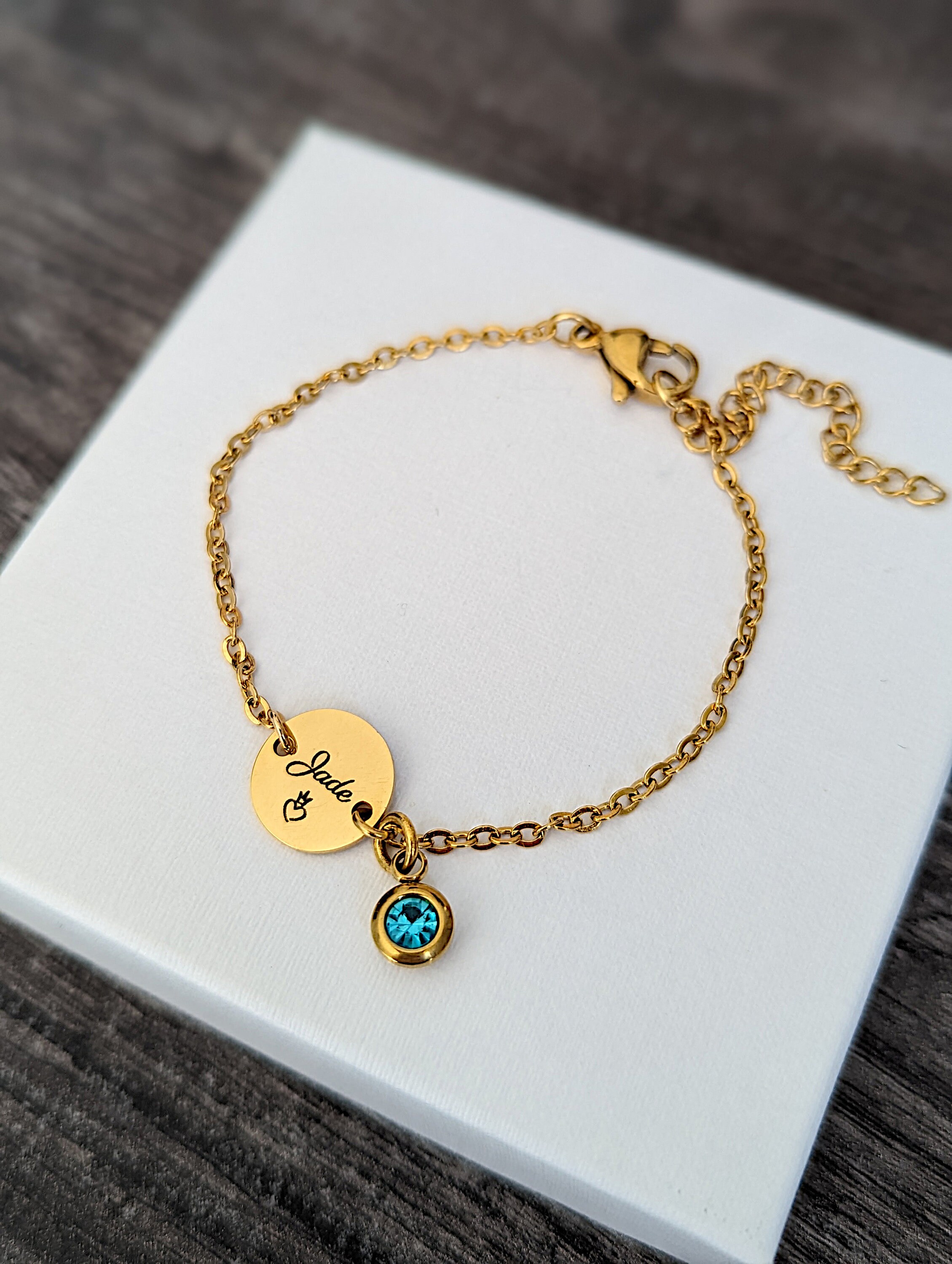 Personalized Chain Bracelet with Medal to Engrave and Birthstone