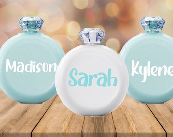 Personalized bridesmaid glam flask - Bridal party flask - Bachelorette gifts - Stainless steel hip flask - Women's round glitter flask