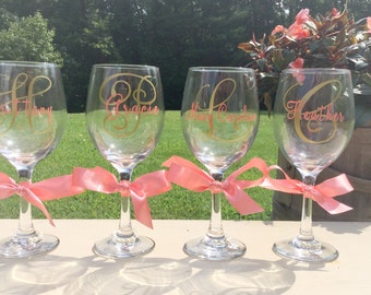 Bridesmaid wine glasses bridal party gift set personalized wedding wine glasses