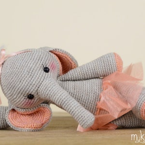 Crochet Pattern Elephant Nina image 2