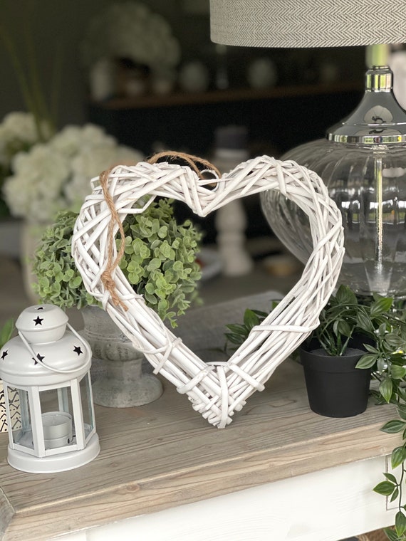 Rustic Wicker Hanging Rattan Heart 30cm