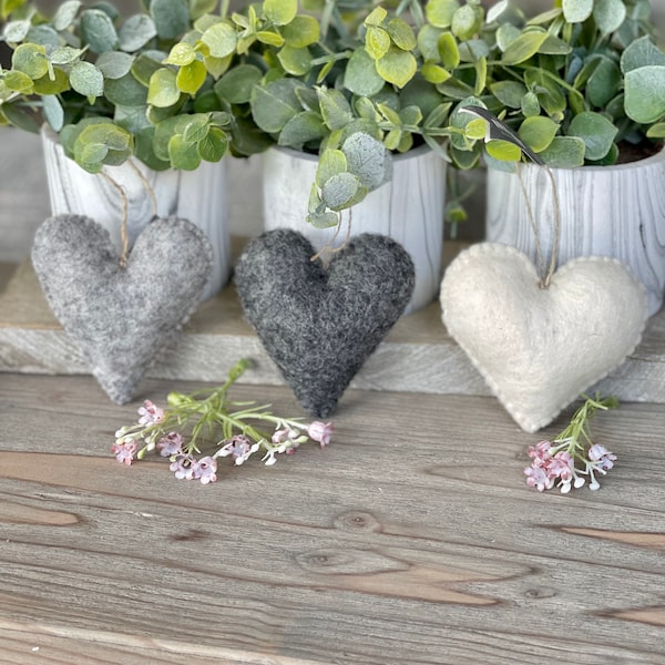 East of India Felt Hanging Heart - Available in 3 colours