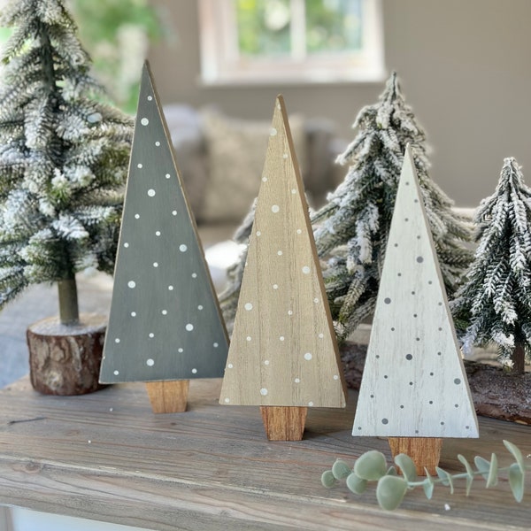 East of India Wooden Christmas Tree - Available in 3 designs