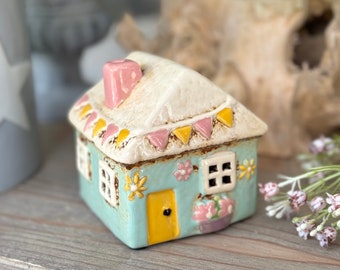 Mini Garden Village Tea Light House