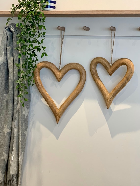Decorazioni pendenti a forma di cuore in legno naturale coppia -  Italia