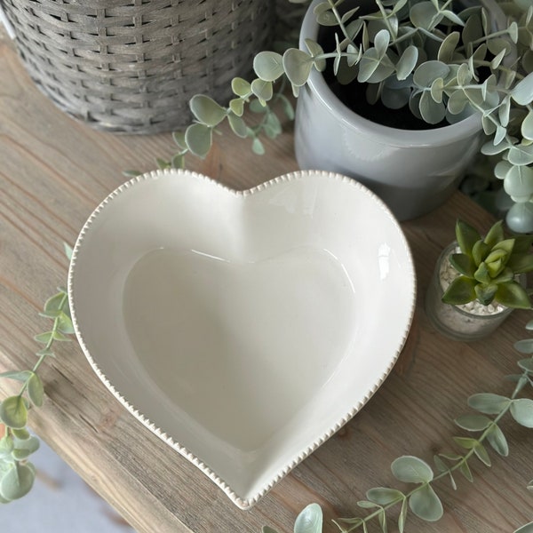 Antique White Ceramic Heart Bowl