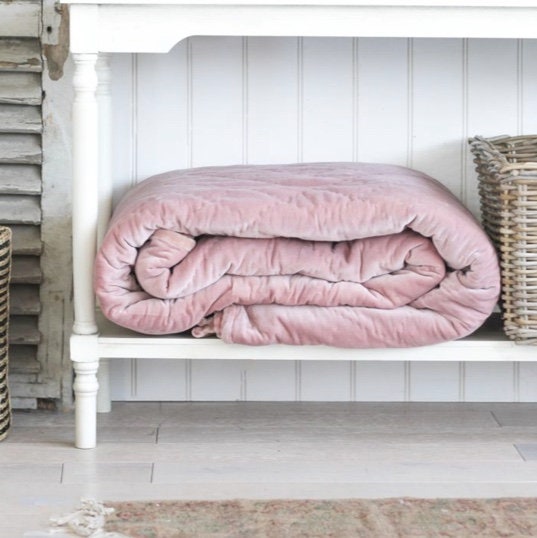 Dusky pink velvet throw deals