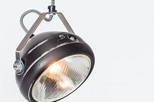 Dekorative „Scheinwerfer“- Lampe - Kare Design