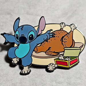 Stitch Thanksgiving pin LE 1000