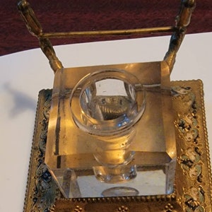 Fancy metal ink stand