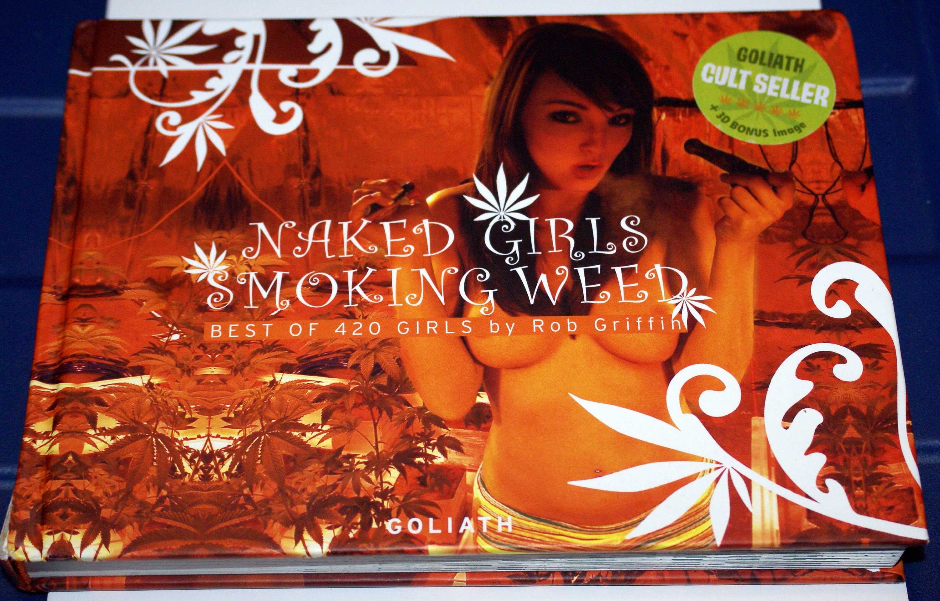 naked girls good weed