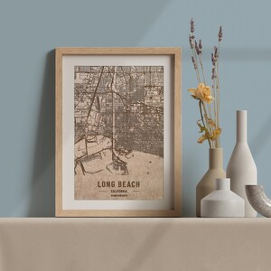 Carte en bois de Long Beach, La Californie. Carte vintage gravée au laser 3D. L’art du bois. Ville de gravure sur bois personnalisée du monde. Décoration à la maison