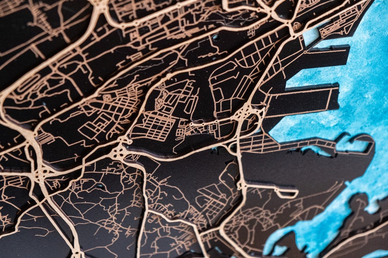 Mapa circular de madera cortado a laser de una ciudad personalizada. Arte mapa en madera. Mapa grabado laser. Decoración con mapas. image 7