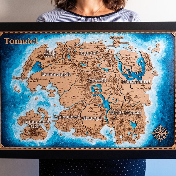 Carte de Skyrim, carte de Tamriel, carte de Skyrim, affiche de carte de Skyrim, carte Elder Scrolls, décoration murale, cadeau de Noël. Bois. Cadeau 5e anniversaire