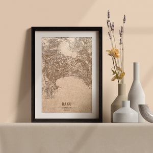 Carte en bois de Bakou, Azerbaïdjan. Carte vintage gravée au laser 3D. L’art du bois. Gravure sur bois personnalisée d’une ville du monde. Décoration à la maison