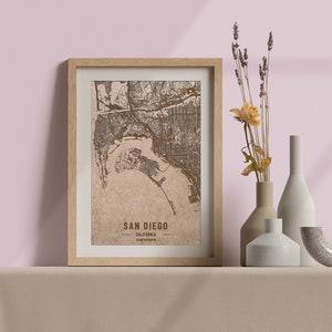 Carte en bois de San Diego, La Californie. Carte vintage gravée au laser 3D. L’art du bois. Ville de gravure sur bois personnalisée du monde. Décoration à la maison