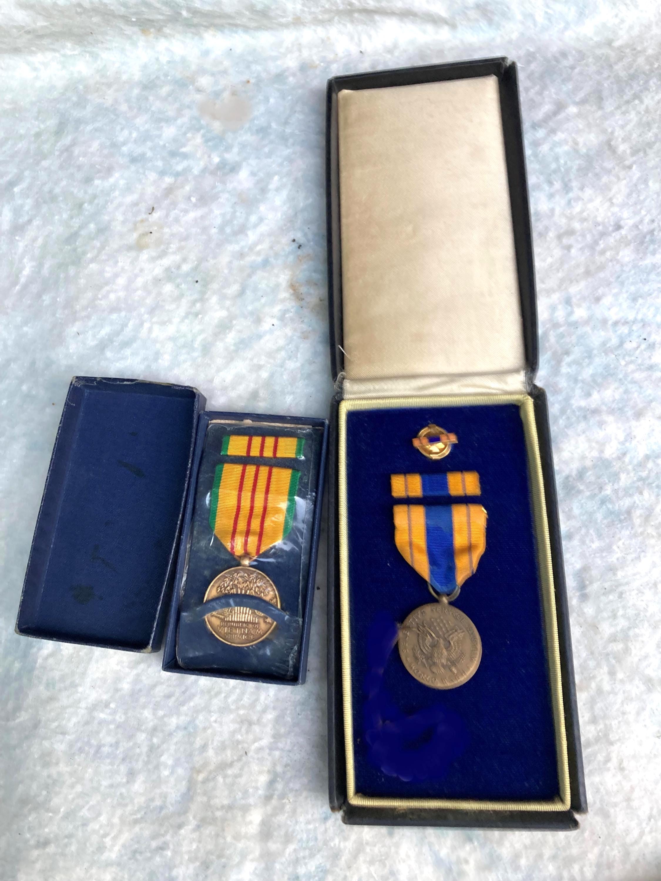 Vintage Vietnam Service Medal - Etsy