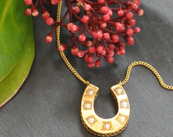 Pearl Horse Shoe Necklace