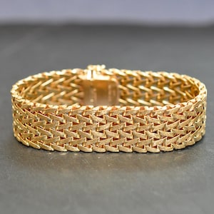 Flat Link Gold Bracelet