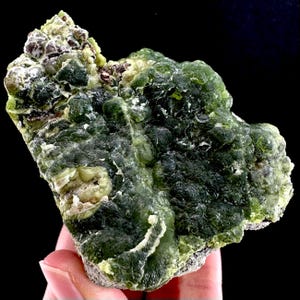 Cuprian Smithsonite (Arizona, USA) | zielony kryształ smithsonitu, rzadki okaz minerału
