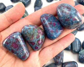 ONE Ruby in Kyanite Tumble, tumbled stones, tumbled crystal, tumbled ruby kyanite, UV reactive crystal