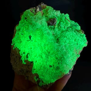 UV Reactive Hyalite Opal | Fluorescent Mineral Specimen from Namibia