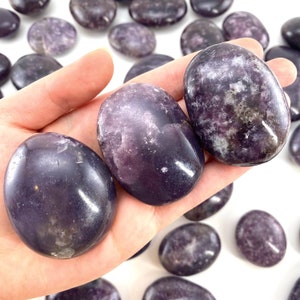 Lepidolite Palm Stone | Polished Purple Crystal Worry Stone (Third Eye Chakra)
