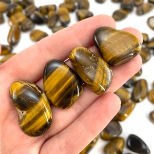 Tiger&#39;s Eye Tumbled Stone | Polished Crystal Pocket Worry Stone (Sacral chakra)