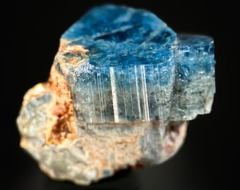 ユークレース（ジンバブエ）| 青いユークレース結晶、希少鉱物標本