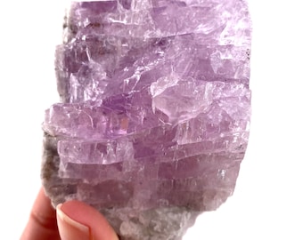 壮大な大きなピンク クンツァイト パープル クンツァイト クリスタル