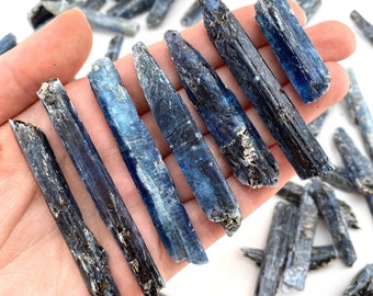 ONE raw blue kyanite specimen, natural blue kyanite, blue kyanite crystal