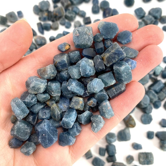 ONE Raw Blue Sapphire natural blue sapphire blue sapphire - Etsy 日本