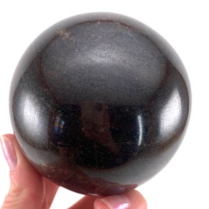 Sfera di cristallo di granato / Sfera di granato rosso (82 mm)