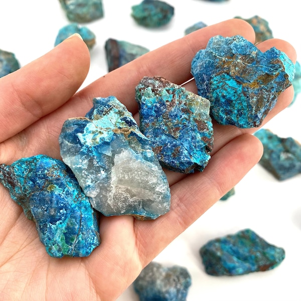 UN spécimen brut de shattuckite et de chrysocolle (Namibie), shattukite brute, chrysocolle, spécimen minéral