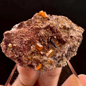 Wulfenite (Arizona, USA) | orange wulfenite crystal, mineral specimen