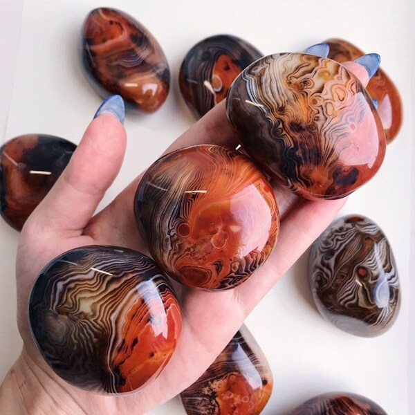 Medium Sardonyx Palm Stone, sardonyx palmstone, polished sardonyx, banded agate agate palm stone, banded agate