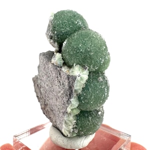 Wavellite (Arkansas, USA) | green crystal cluster, mineral specimen