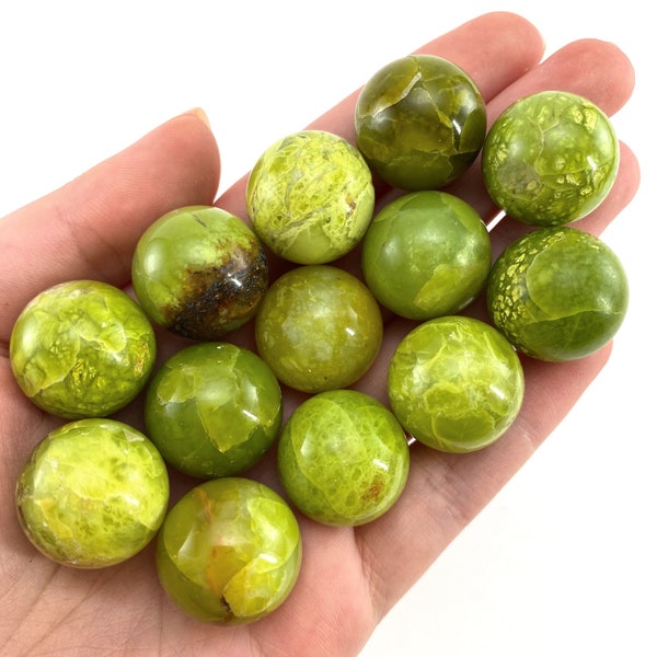 Mini sphère d'opale verte, boule de cristal, sphère d'opale verte, opale verte polie, pierre de palme