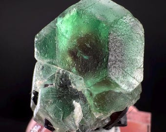 Fluorit mit schwarzem Turmalin | Lutschertasche, grüner Kristall, Mineralienprobe aus Namibia