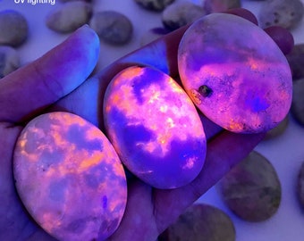 UV Reactive Hackmanite Palm Stone | Polished Pink Crystal Worry Stone (Crown Chakra)