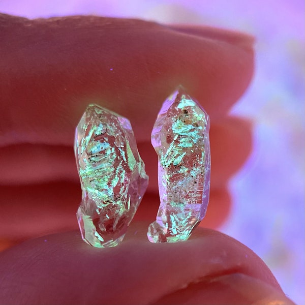 Petroleum Quartz UV Reactive Crystals | 1 gram | natural fluorescent mineral specimen