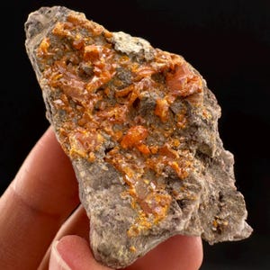 Wulfenite (Arizona, USA) | orange wulfenite crystal, mineral specimen