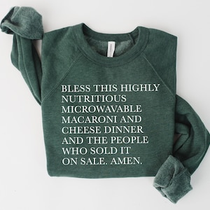 Bendice estos macarrones con queso altamente nutritivos para microondas, suéter navideño, camisetas navideñas familiares a juego, atuendo acogedor para el hogar.