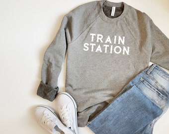 Camisa de la estación de tren, sudadera de Yellowstone, camisa de Beth Dutton, Rip Yellowstone, estación de tren, camisa de vaquero, rancho de Dutton, sudadera divertida