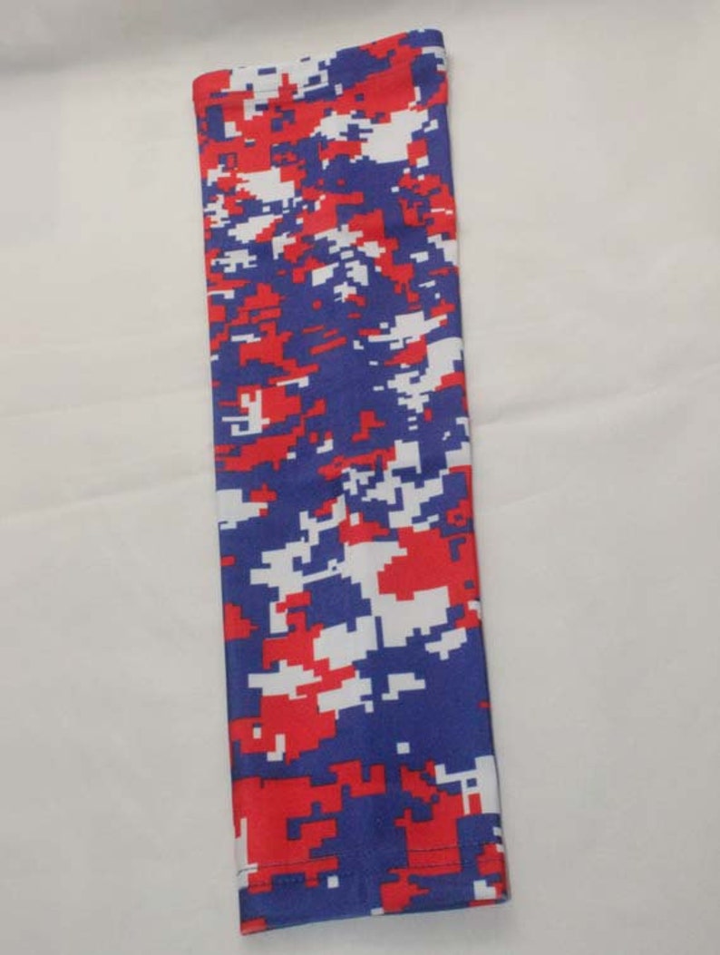 Red Blue White Digital Camo Compression Arm Sleeve for Baseball ...